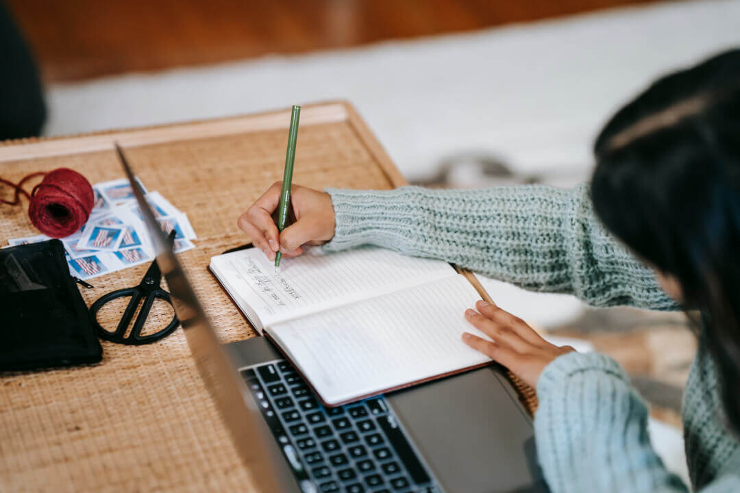 011 Female Student Utilising Memorization Strategies 